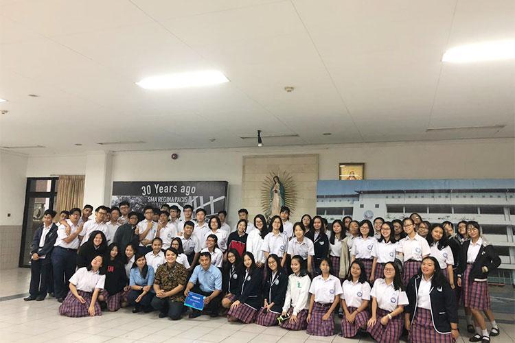 Keseruan HIGOes To School di SMA Regina Pacis Jakarta