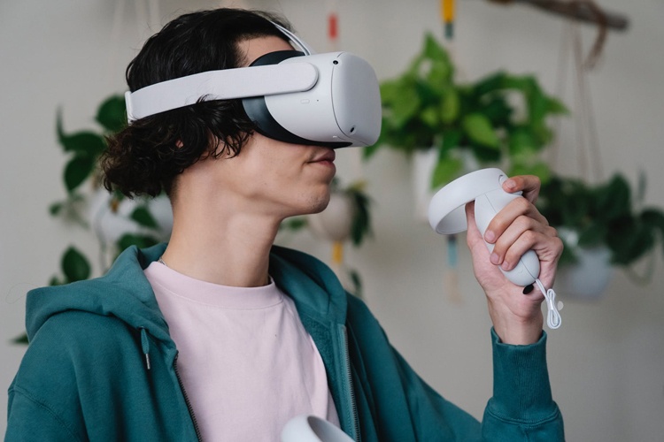 Wajib Tahu, Ini Perbedaan Virtual Reality Dan Augmented Reality.