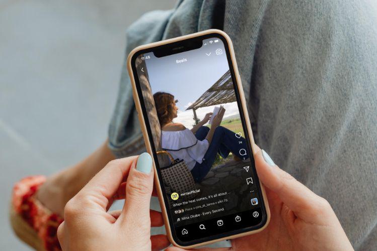 Tips Viral! 7 Cara Meningkatkan Views Instagram Reels